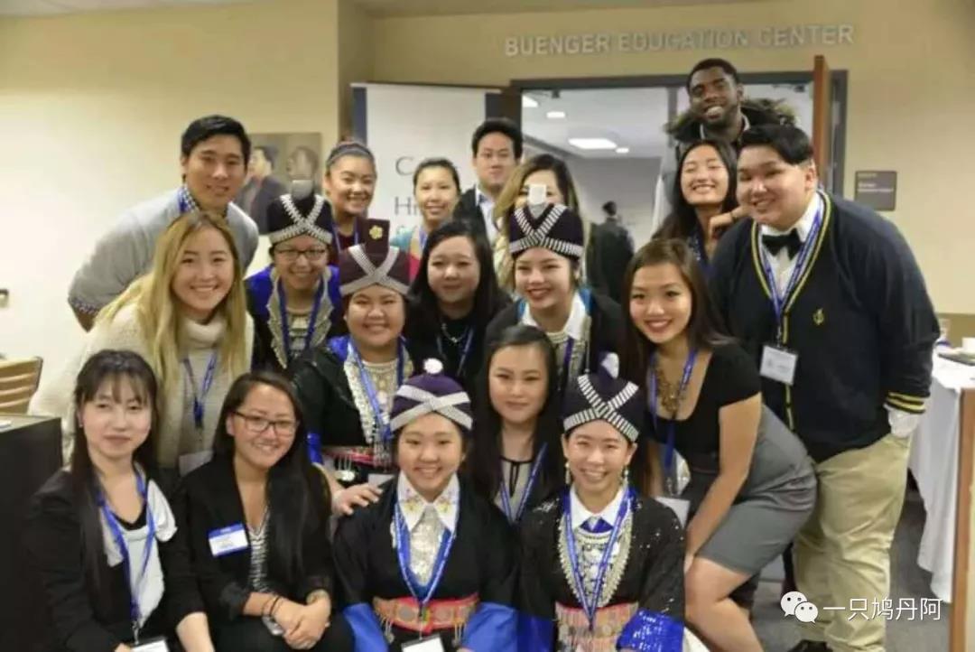 苗族百鸟衣搭配,百鸟衣苗族的介绍