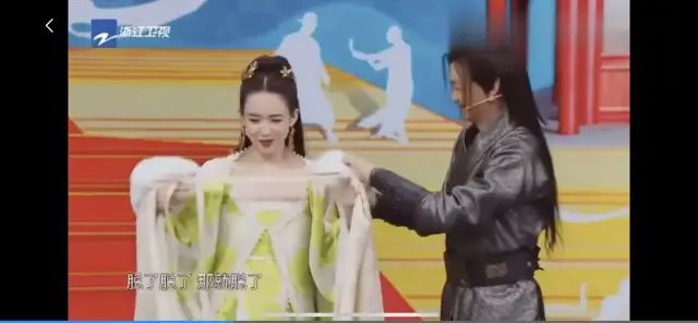 章子怡周一围采访暧昧,章子怡与周一围私下关系