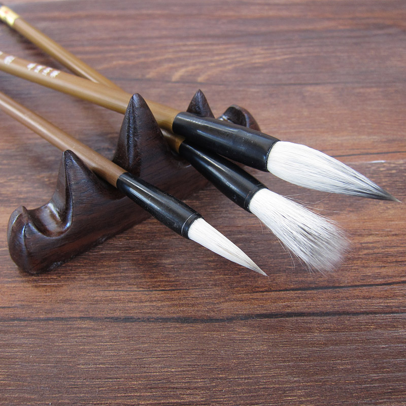 赢得霜毛秃后归——毛笔是怎样从粗短的鸡距发展成今天的羊毫？