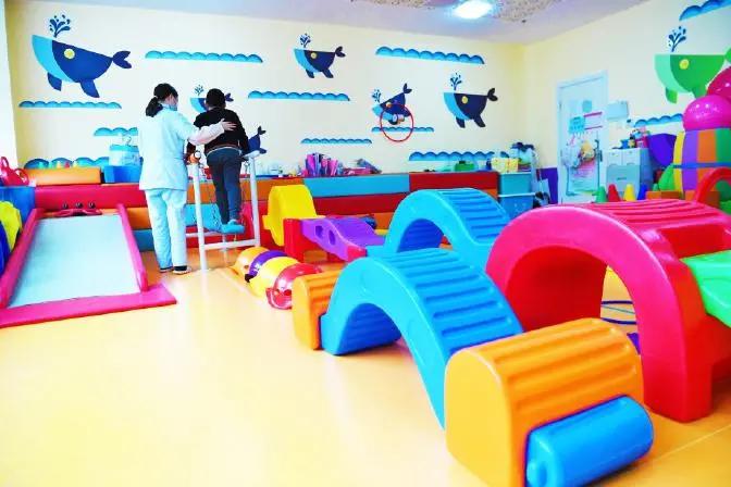 折翼的天使康复,折翼天使自闭症