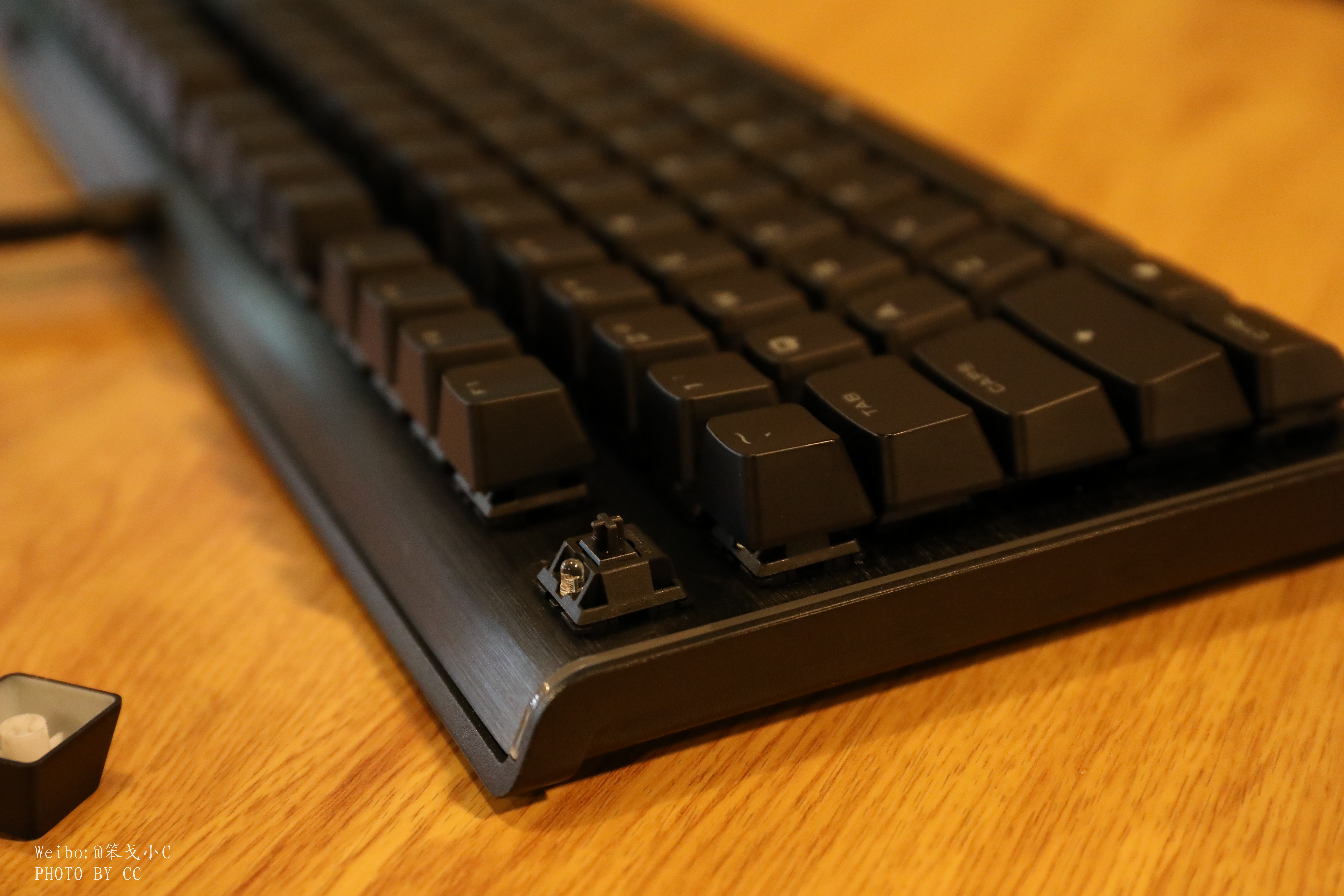 100元黑轴键盘推荐,cherry红轴机械键盘推荐