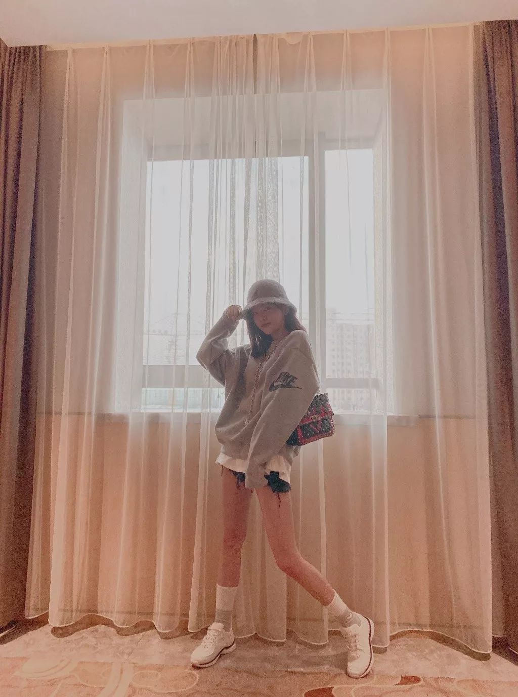 今年女明星穿的是什么衣服,今年女明星流行衣服