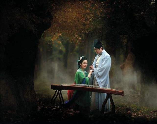 他是大宋传唱度最高的词人，一生专攻艳曲，因一事得罪皇帝被封杀