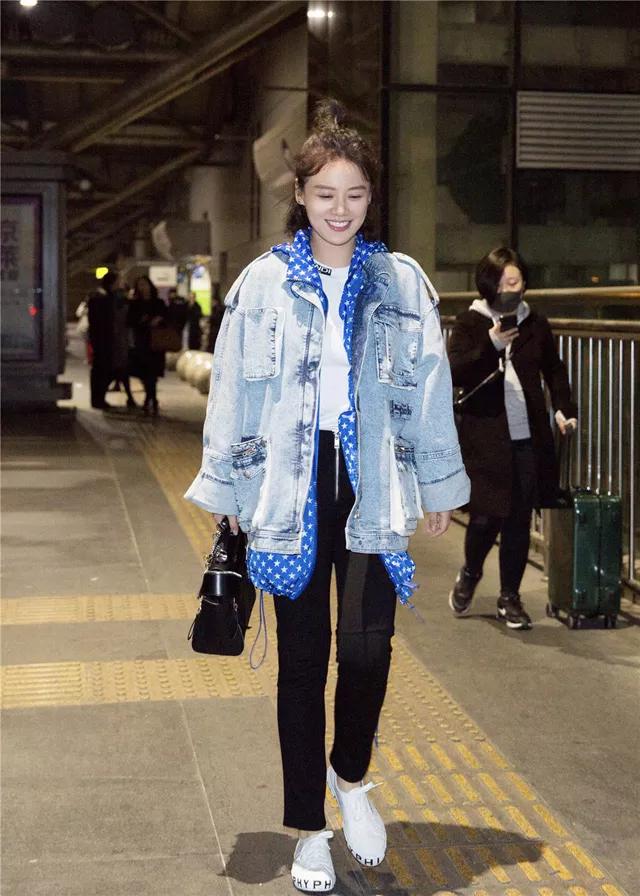 韩国练习生小白鞋,偶像练习生的鞋