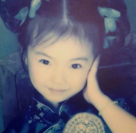 许佳琪戴萌troublemaker舞台综艺,troublemaker双人舞蹈戴萌许佳琪