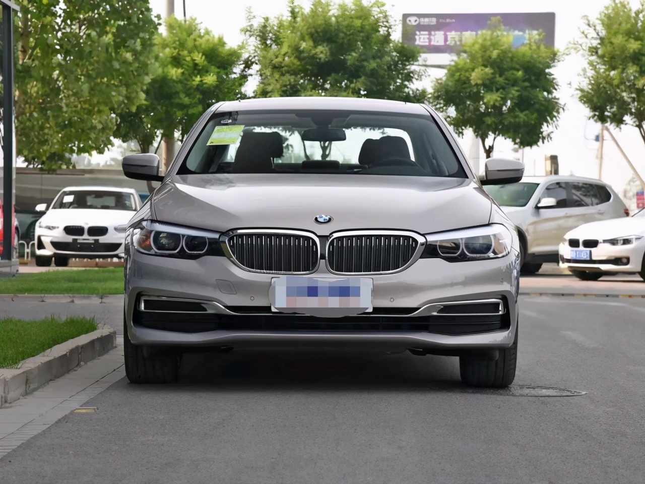 宝马5系开了五年之后内饰,宝马5系开了两年后买什么车