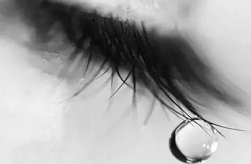 15岁少年强奸7岁女童后推下25楼，其父：孩子我不管！