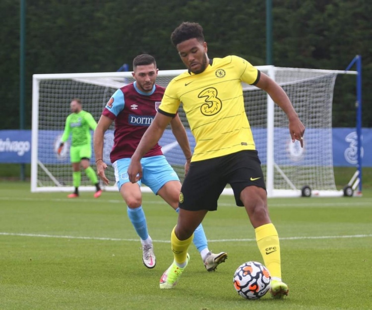 英超狼队对布伦特福德直播,英超狼队vs托特纳姆热刺柠檬直播