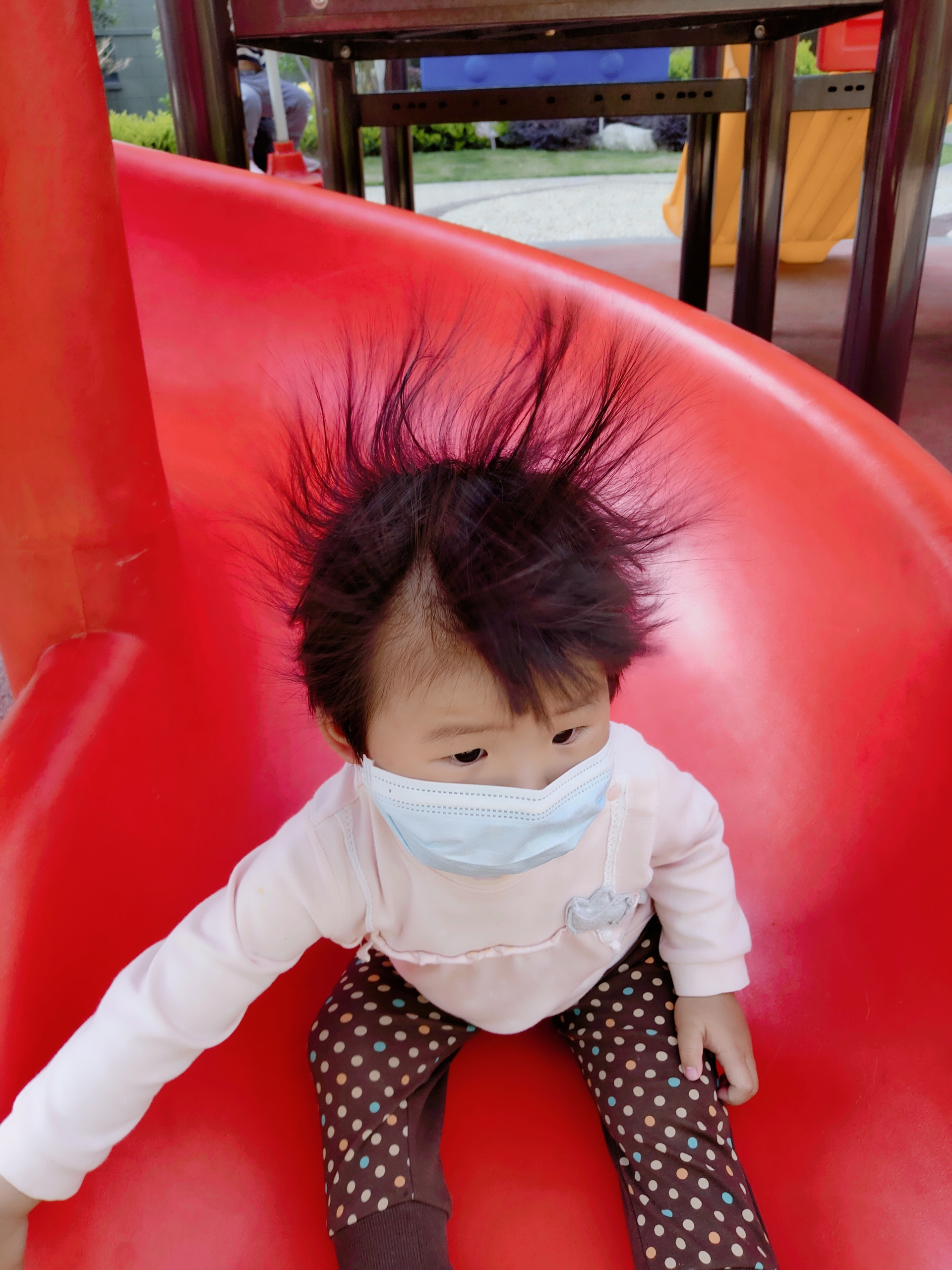 宝宝被电了有什么危害,宝宝被静电电到了怎么办