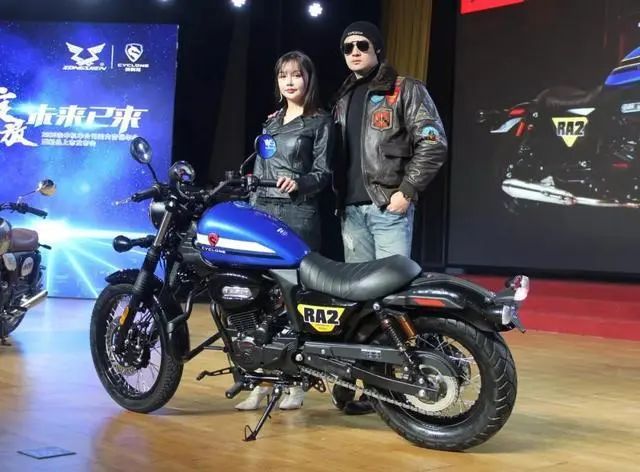 全新美式复古太子车，配CBS联动，13升油箱，极速125，13800元起