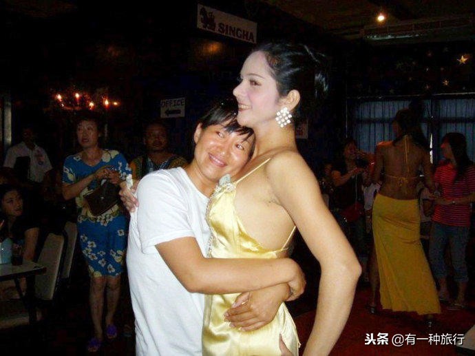 泰国人妖是变性手术还是打激素,泰国人妖变女性要经过哪些手术