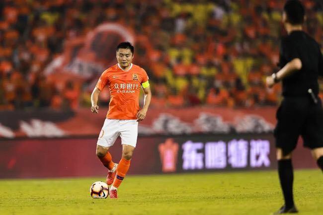 卓尔30人大名单,武汉卓尔队员名单2015的大名单