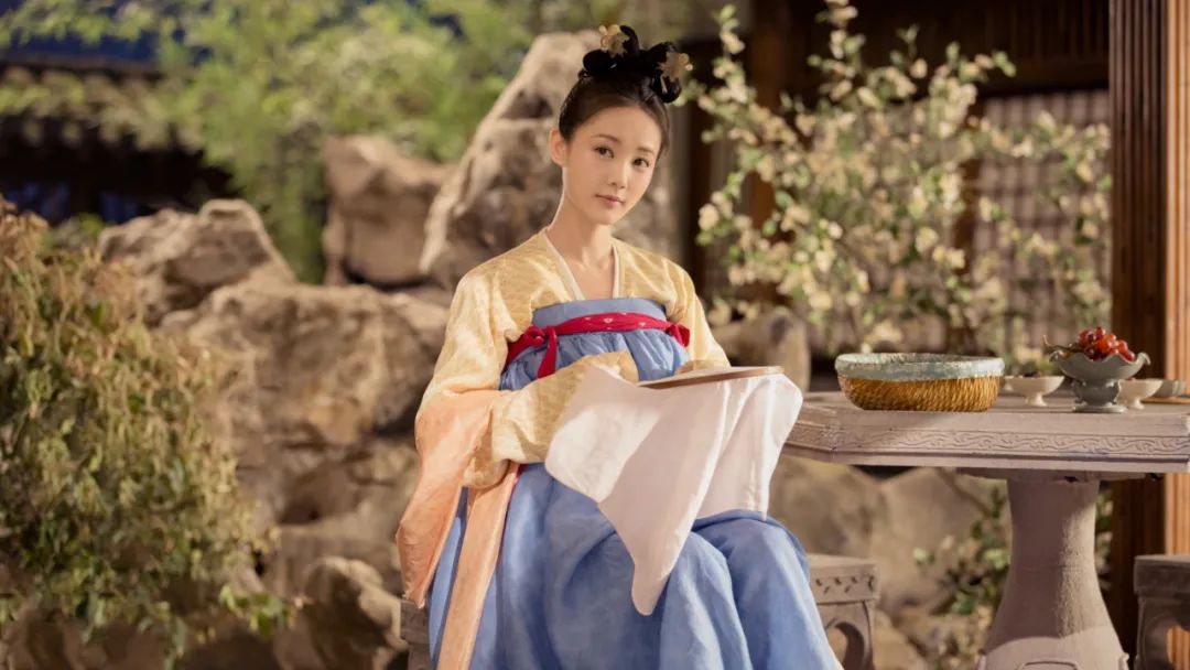 copy了杨超越的衣橱，这个夏天我最甜