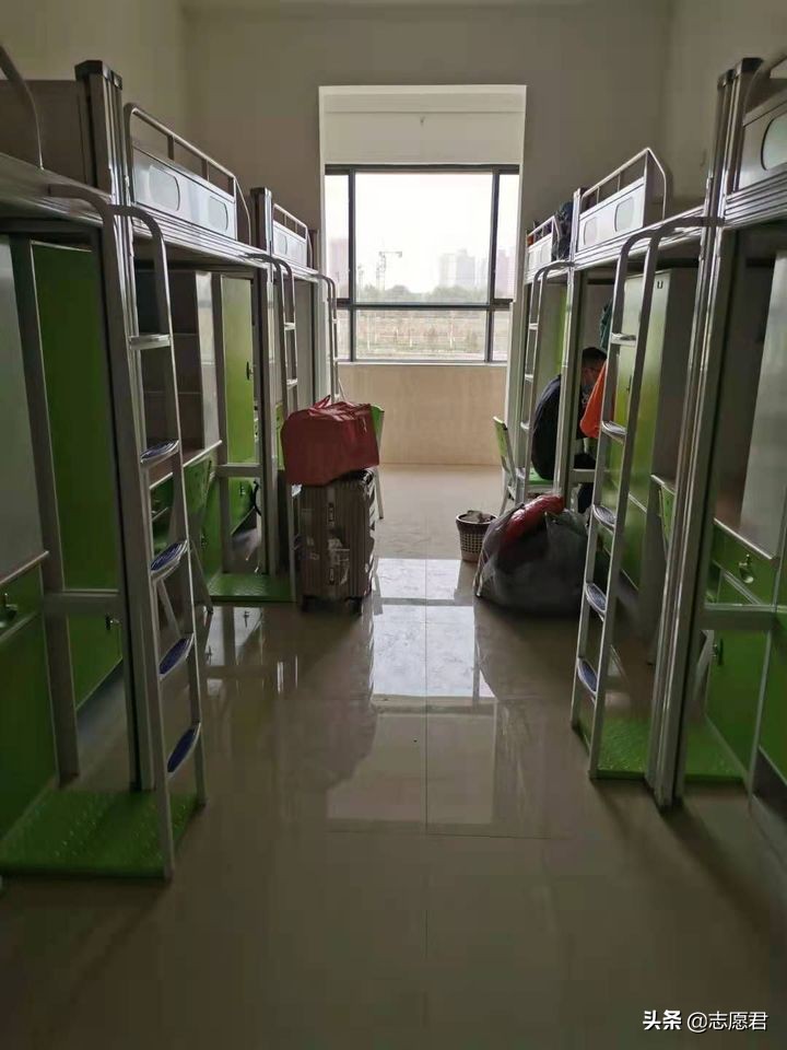 高考460分的洛阳女生，捡漏上喀什大学，幸运还是后悔？