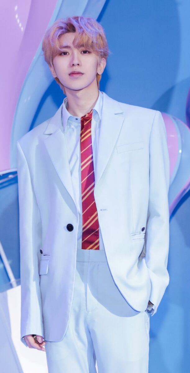 热巴脸崩,热巴的脸垮成啥样了