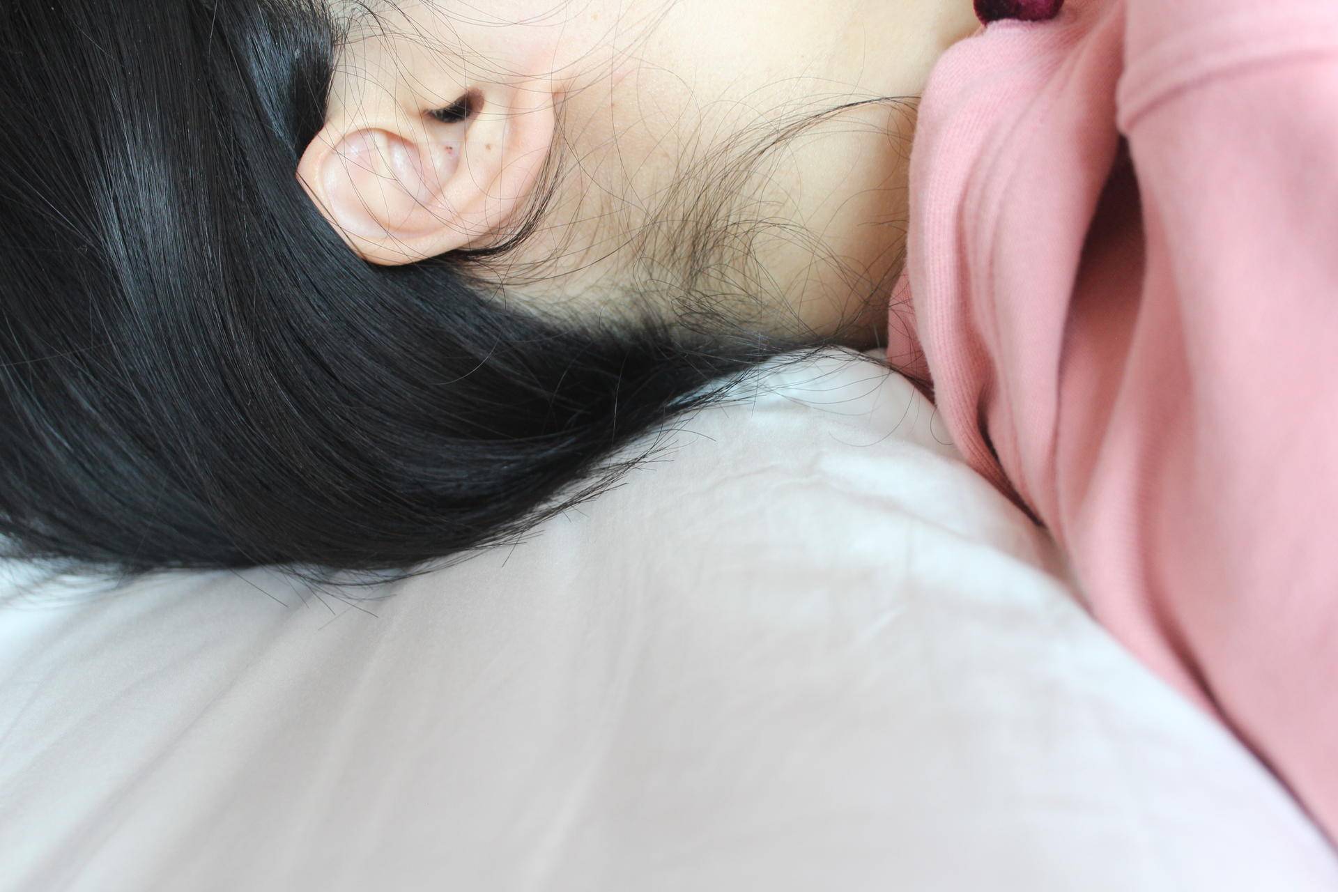 如何选择一款舒服的枕头,高枕无忧选枕头是越高越好吗