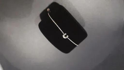 关之琳年轻爱珠宝,香港女星关之琳珠宝