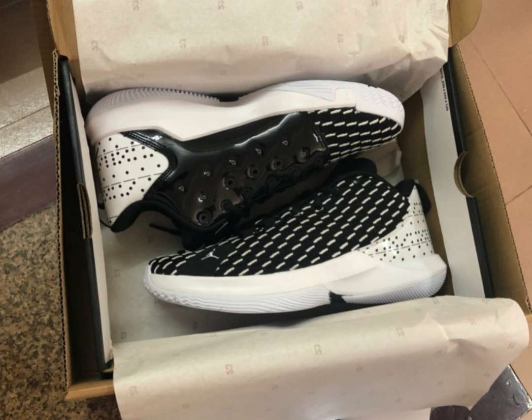 保罗12代球鞋视频,保罗十二种球鞋