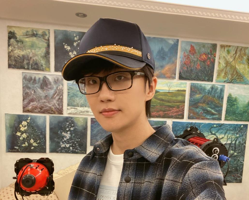 许嵩和华晨宇谁的歌好听,许嵩跟华晨宇合唱的歌