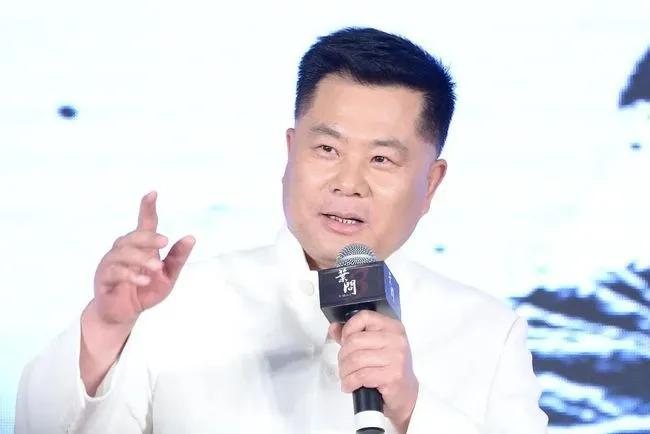 疯狂诈骗500万,疯狂敛财高达80亿骗贷近600亿