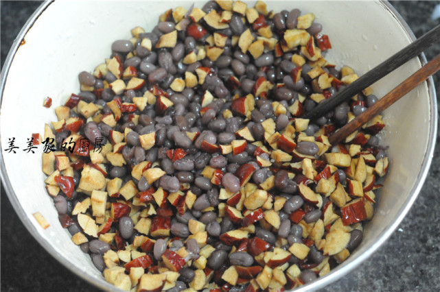 最近很火的水晶窝头,水晶窝头的家常做法