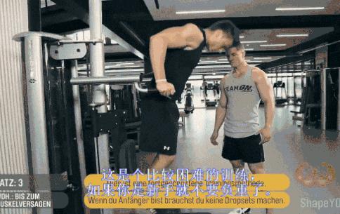 男人胸肌胀起来,男人胸肌撑起西装