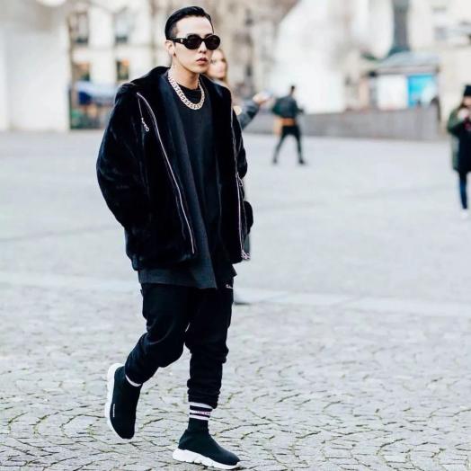 老佛爷无比青睐的男人回来了，权志龙退伍，你准备好为他花钱了吗