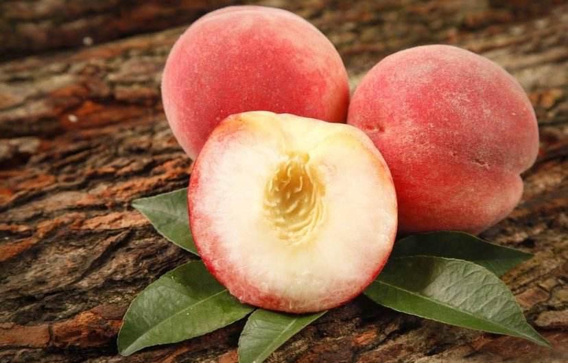 吃桃子的好处介绍,空腹吃罐头桃子有什么好处和坏处