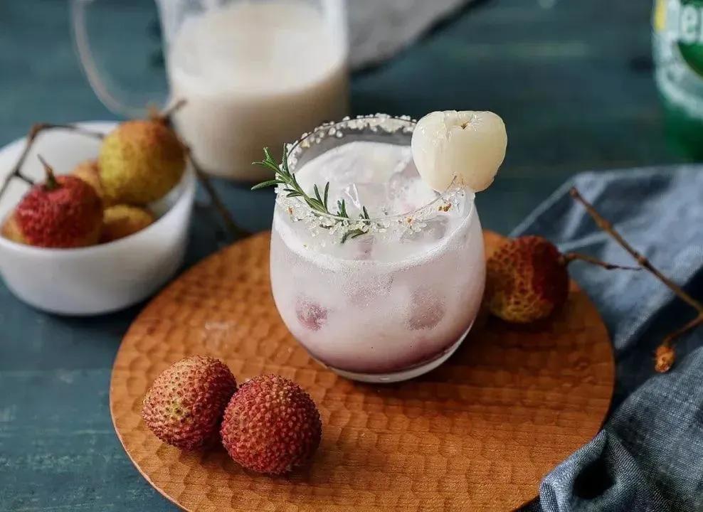 爱吃荔枝的要留意,吃荔枝有什么暗示