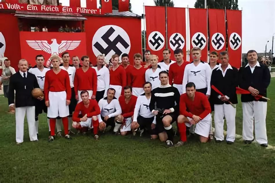 足球生死战,足球场上的生死瞬间