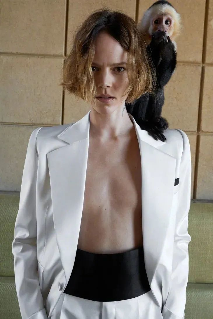 王一博的女性魅力,王一博穿女装vs肖战穿女装