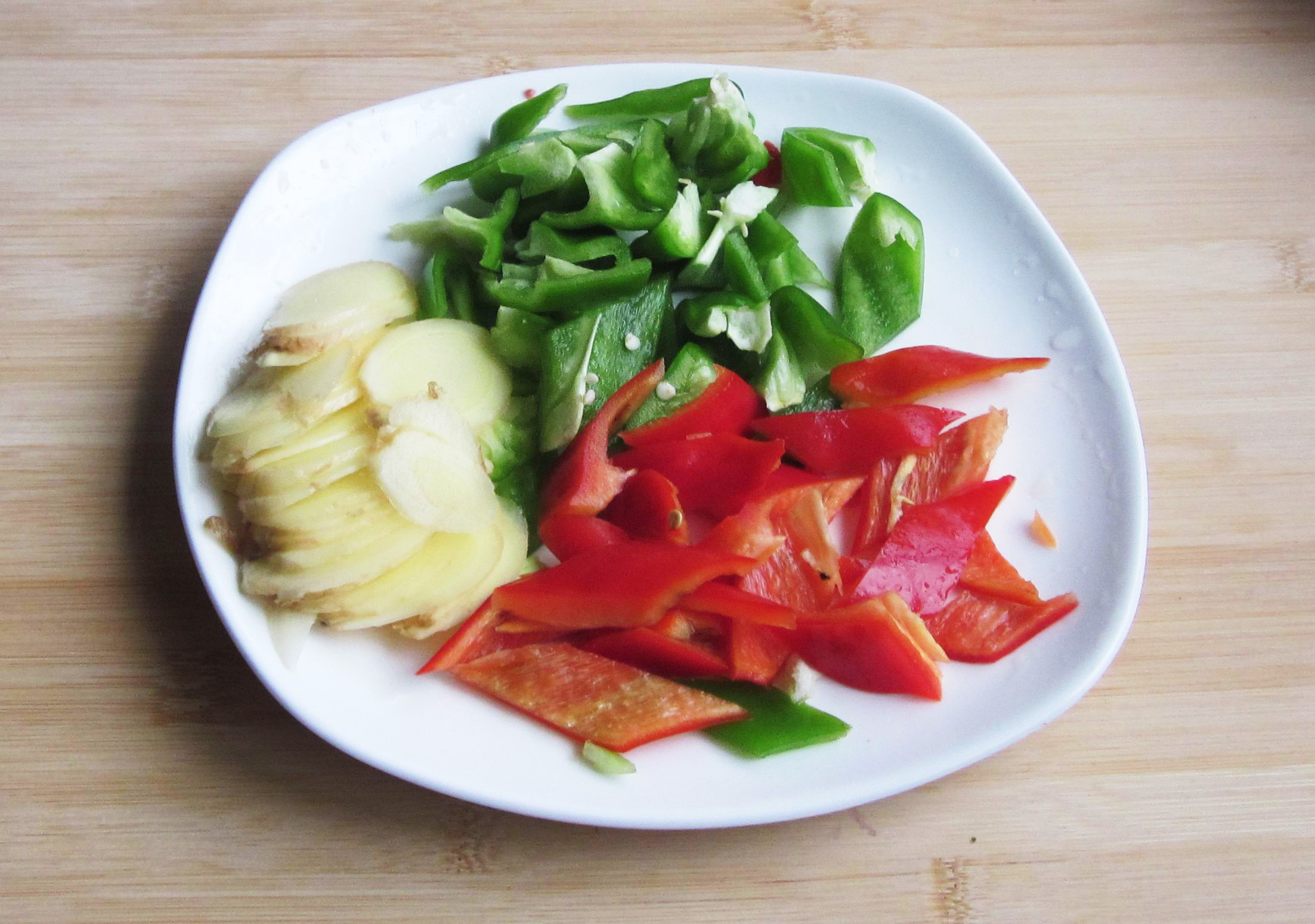 嫩姜炖鸭的最佳吃法,烧鸭子用生姜还是老姜