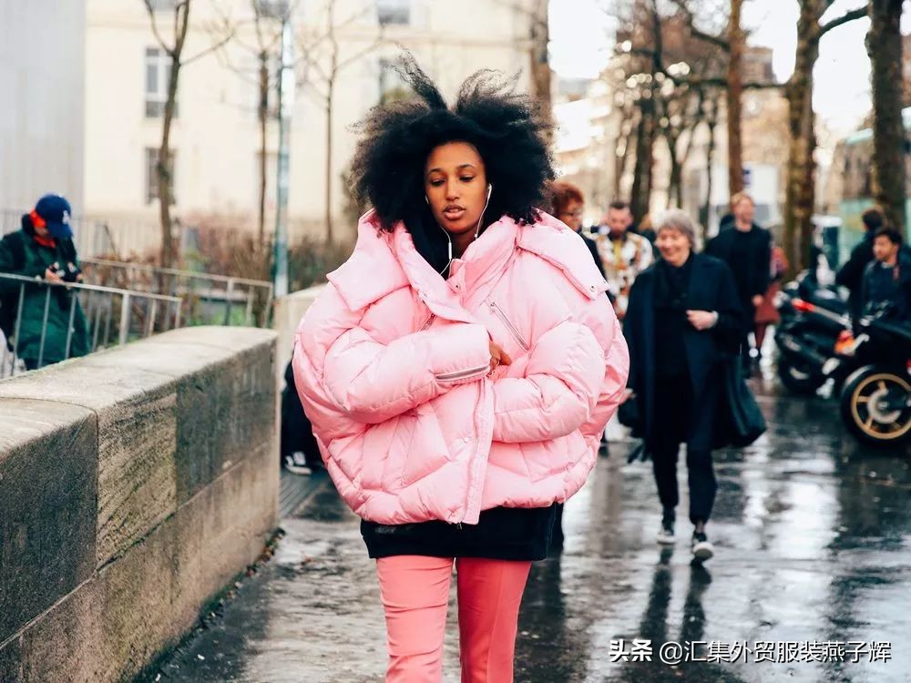 world of moncler羽绒服 (moncler羽绒服为什么这么贵)