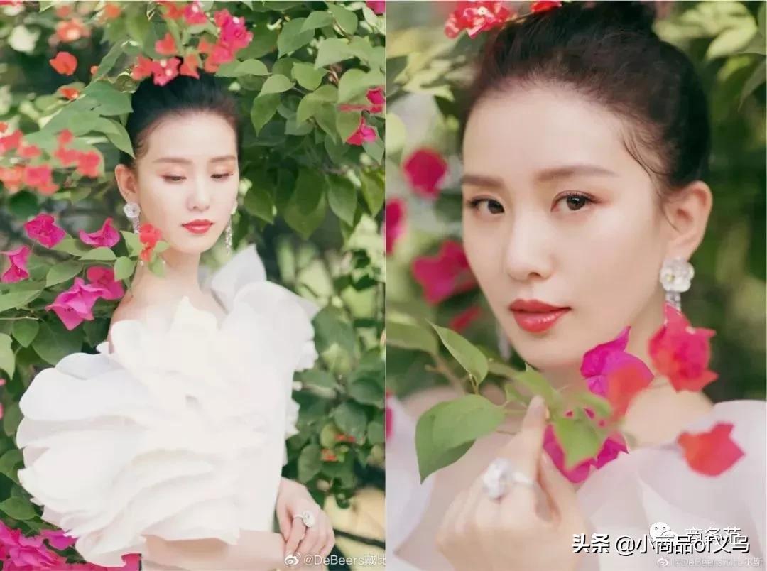 刘亦菲杨幂同框图,刘亦菲短发和杨幂同框