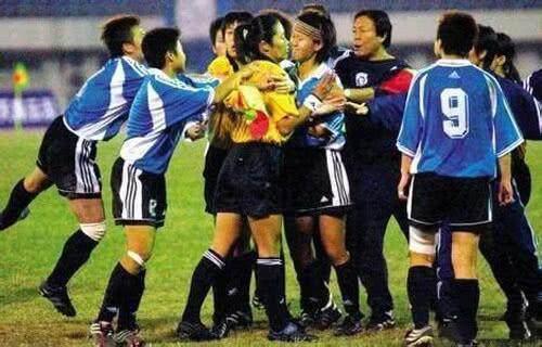 女超联赛第一次冲突,武汉女超联赛冲突视频