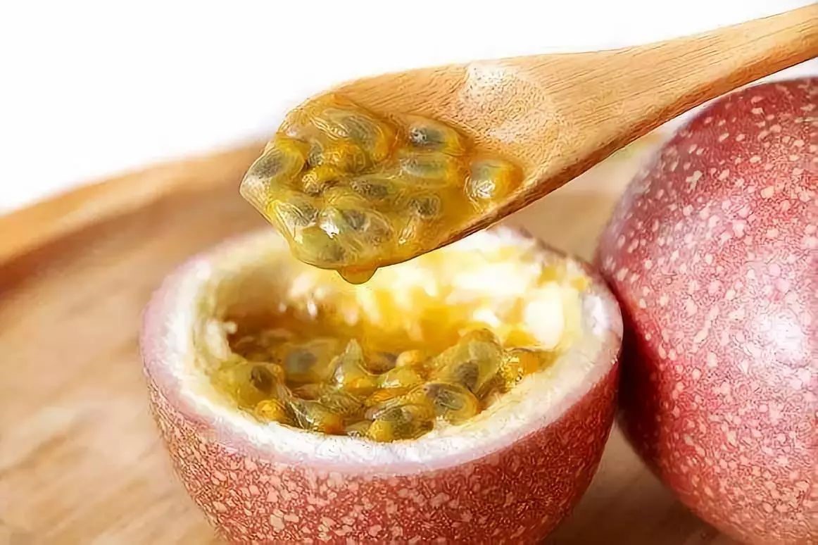 家庭种植百香果什么品种好求回答,百香果品种那么多哪一种比较好