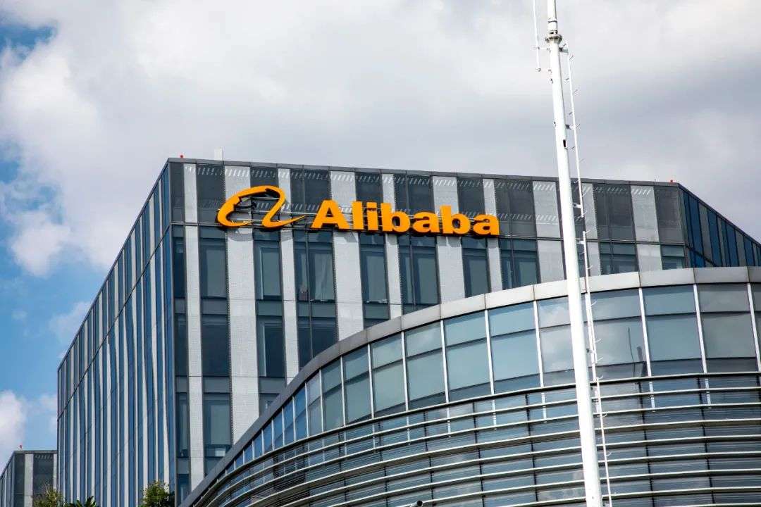 阿里MMC扩张提速;辛巴遭女徒弟*薪讨**;肖战粉丝大闹李佳琦微博