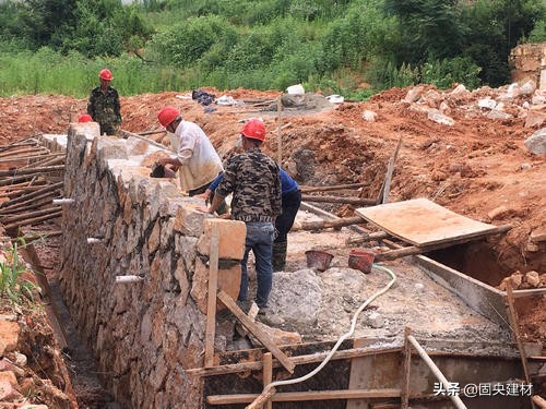 关于雨季建筑施工相关问题的研究,雨季施工考虑的措施