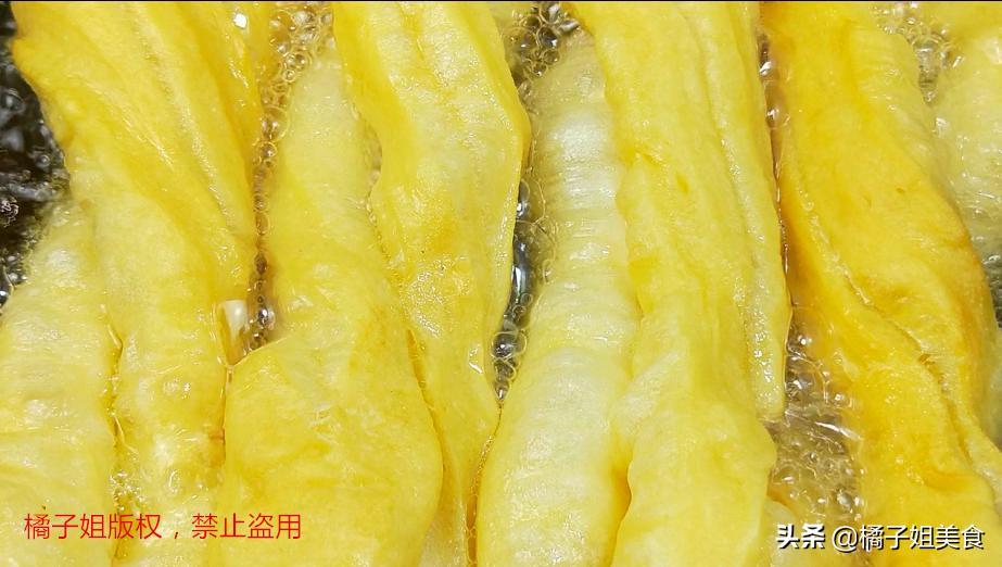 油条的家常做法酥脆空心不用等,油条的做法蓬松酥脆干净卫生