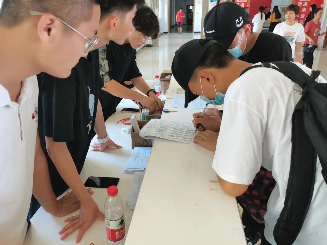 武汉外语外事职业学院新生报名,武汉外语外事学院新生