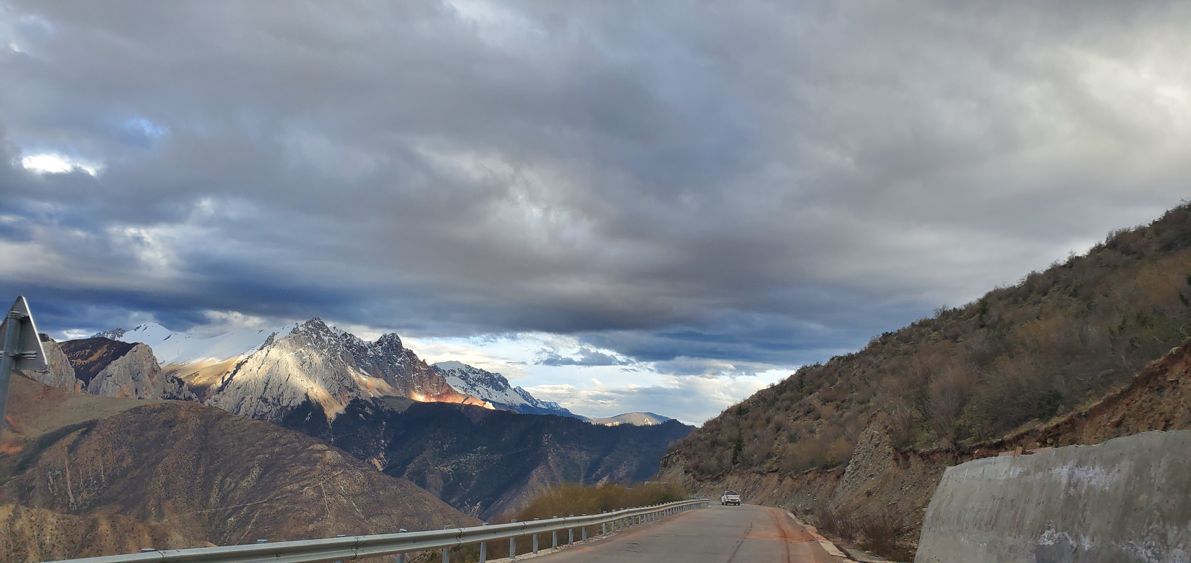 2021行走无疆之重走g318川藏线,g214滇藏线g318川藏线9天9夜环游