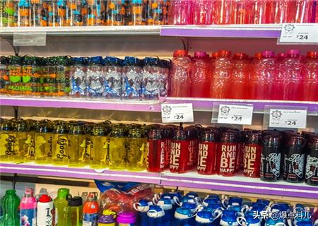 重庆加盟嘴上嘴零食店需要多少钱,赵一鸣零食官方招商加盟多少钱啊