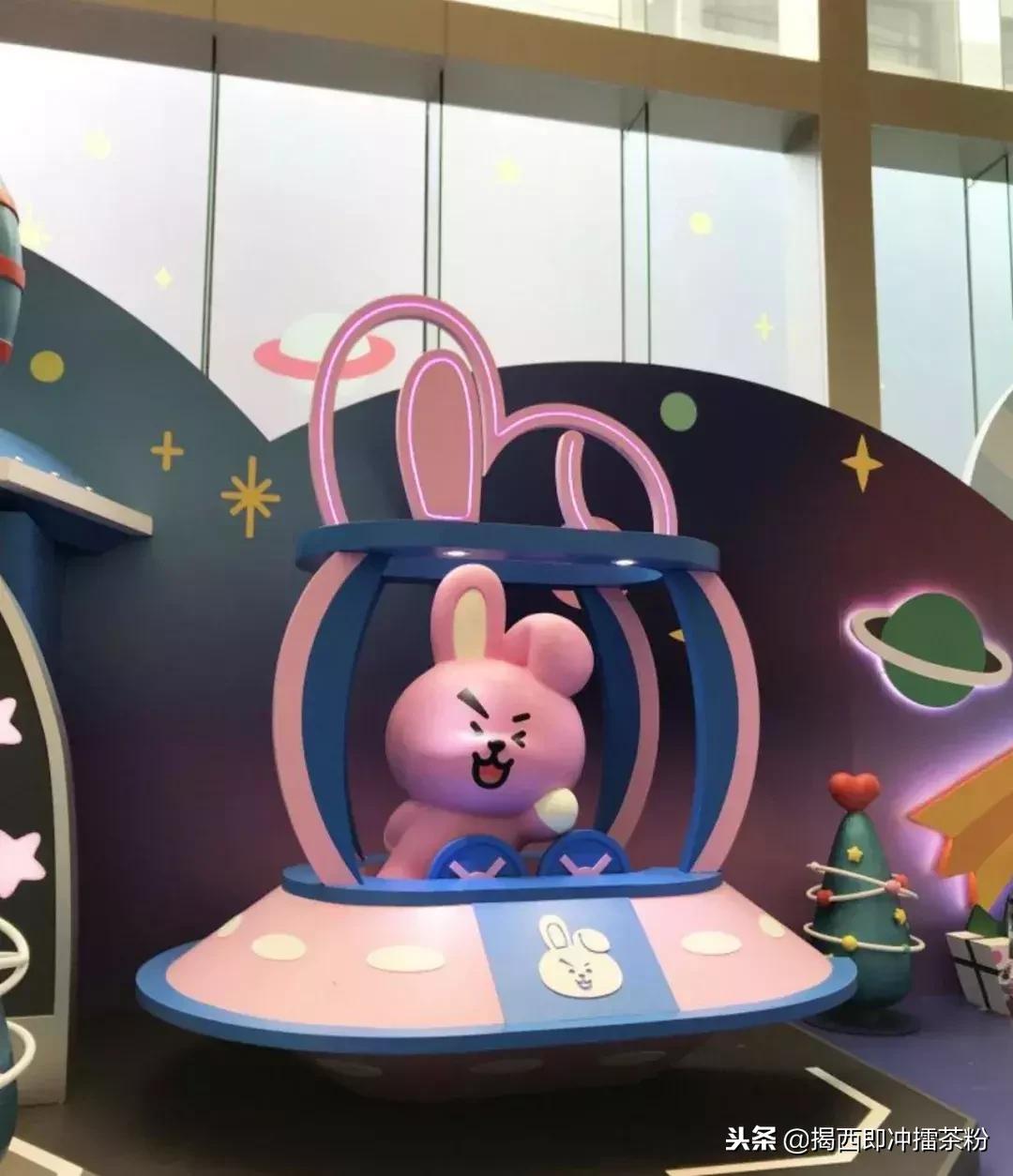 过分美丽!圣诞灯饰点亮香港:泰迪熊、比卡超、布丁狗陪你过圣诞