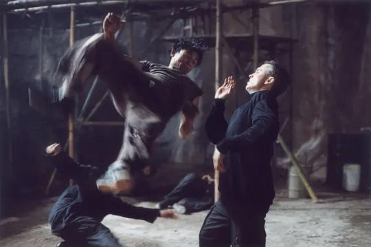 吴京与甄子丹巷战的电影,甄子丹吴京全部电影完整版