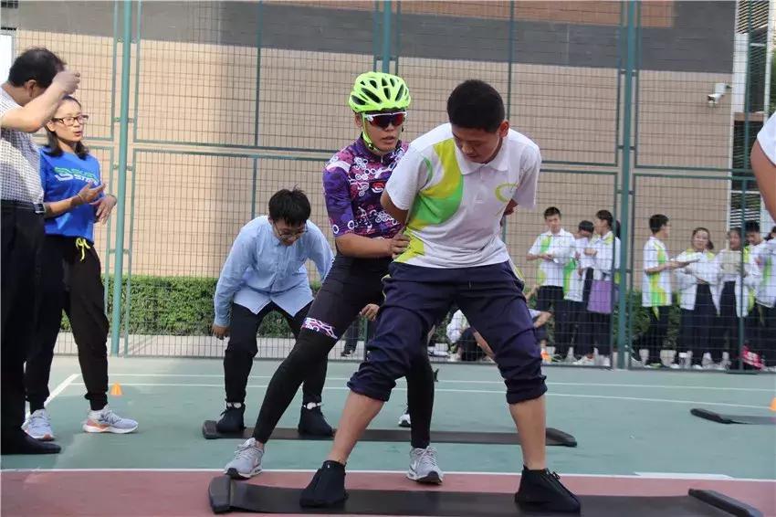 经开一中报名须知,叮咚您的备考秘籍已送达