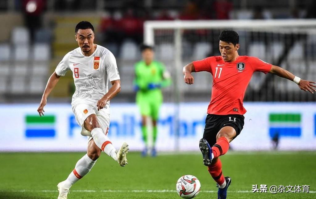 国足阵中的单身剩男！34岁仍受里皮信任，4次获得中超冠军