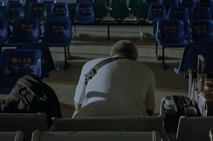 晚上失眠适合发的图片,晚上失眠看什么图片有助睡眠