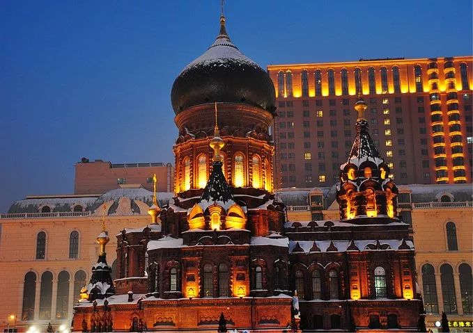 三月机票特价旅游地,3月份从成都出发机票白菜价