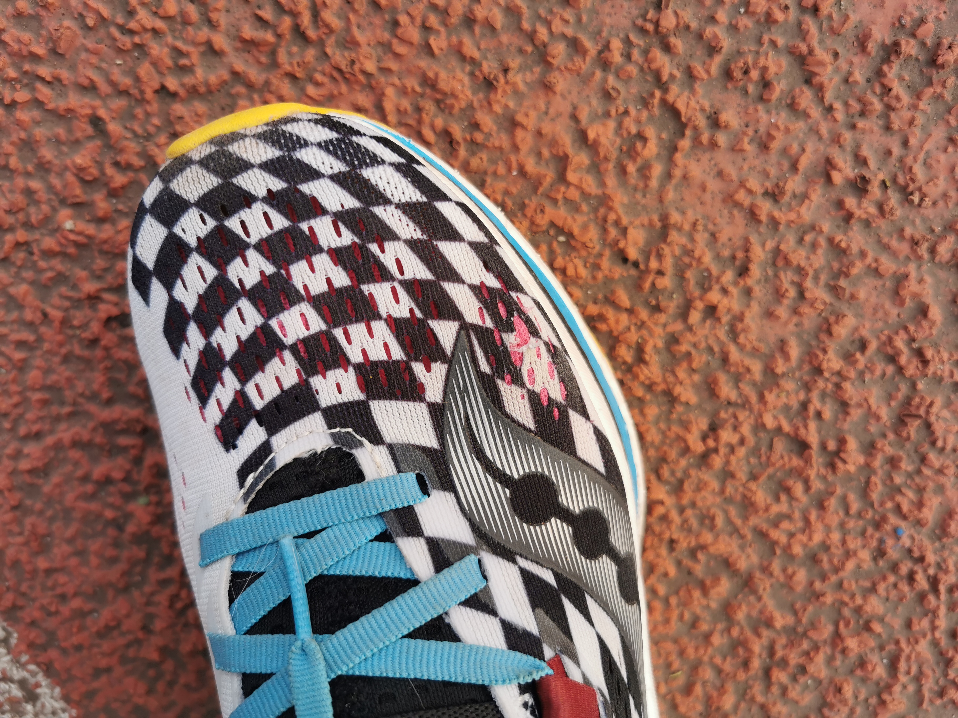 索康尼endorphin啡鹏2pro白黑色,索康尼啡鹏ENDORPHINPRO配色