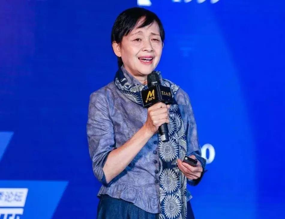 棣栧眾鍏ㄤ汉骞哥鍥介檯璁哄潧,璁哄潧鍢夊鍚嶅崟